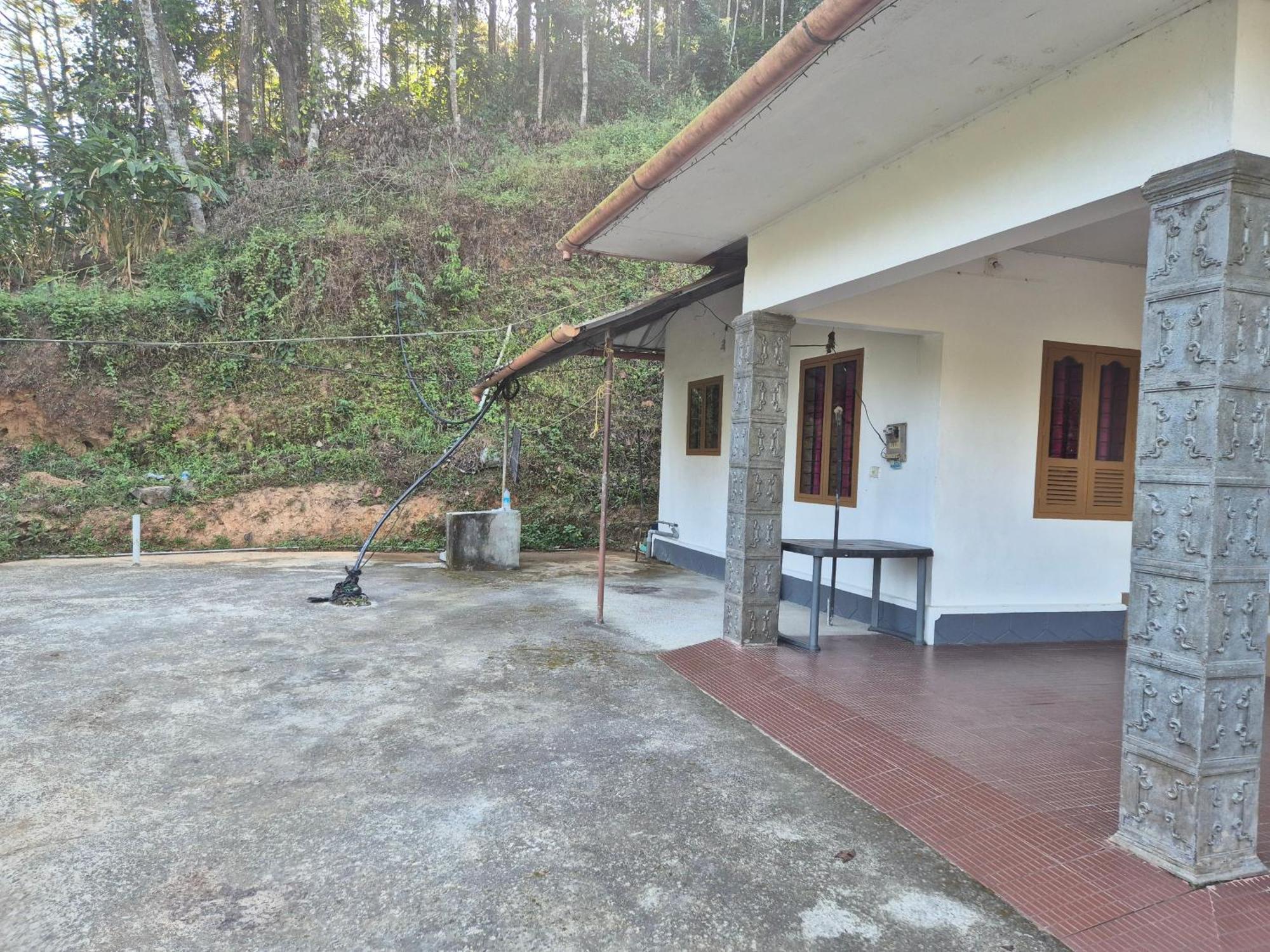 Anivilla Holiday Home Kunjithanny Anachal Extérieur photo