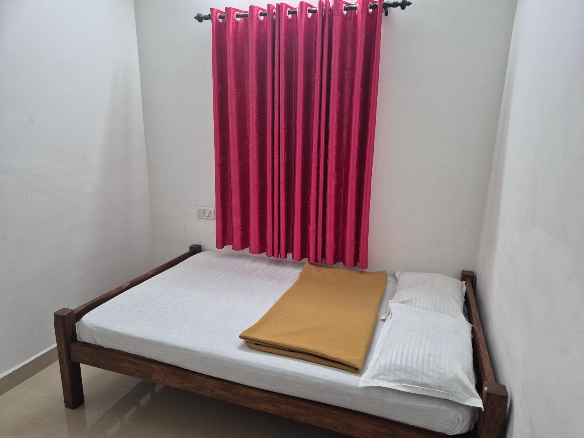 Anivilla Holiday Home Kunjithanny Anachal Chambre photo